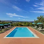 Cozy With Pool *